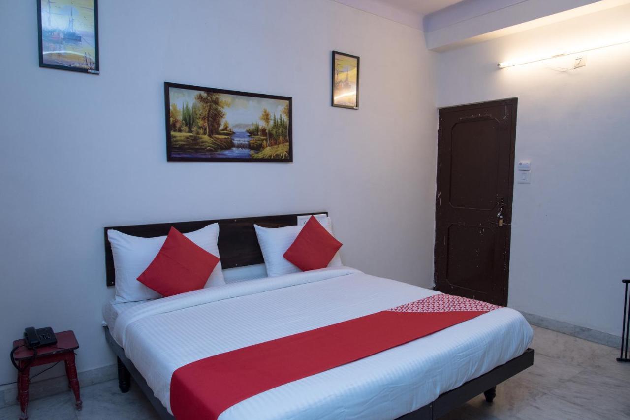 Oyo 14118 Hotel Kalika Palace Udaipur Exterior photo